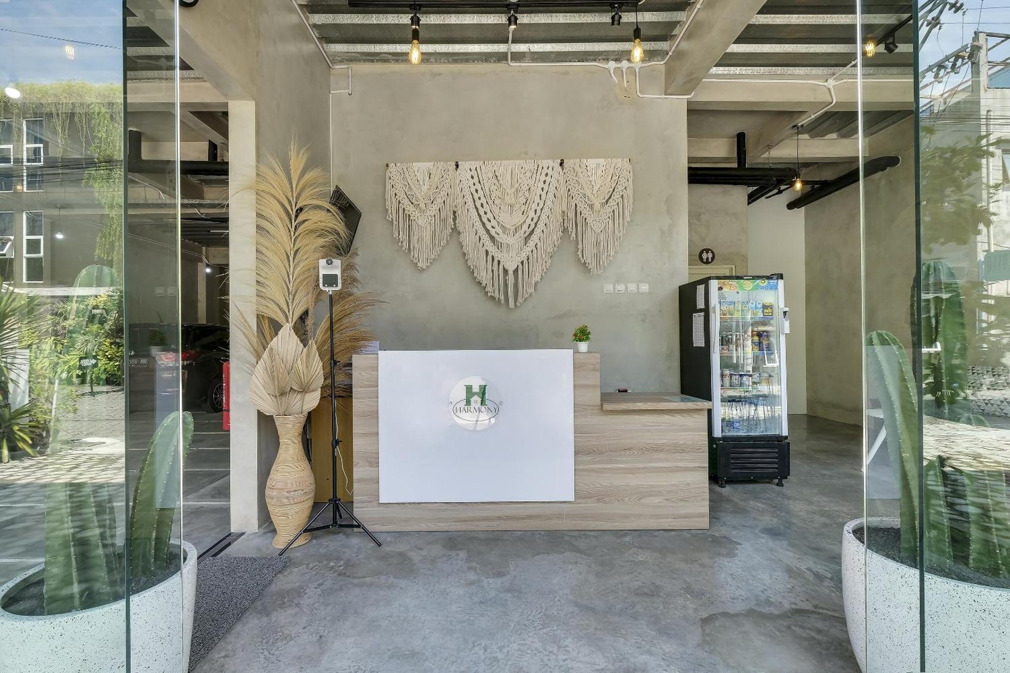 Super Oyo Capital O 90983 Harmony Easy Stay Maguwo Экстерьер фото